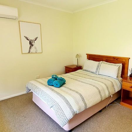 The Convent Boutique Accommodation Hay Exterior photo